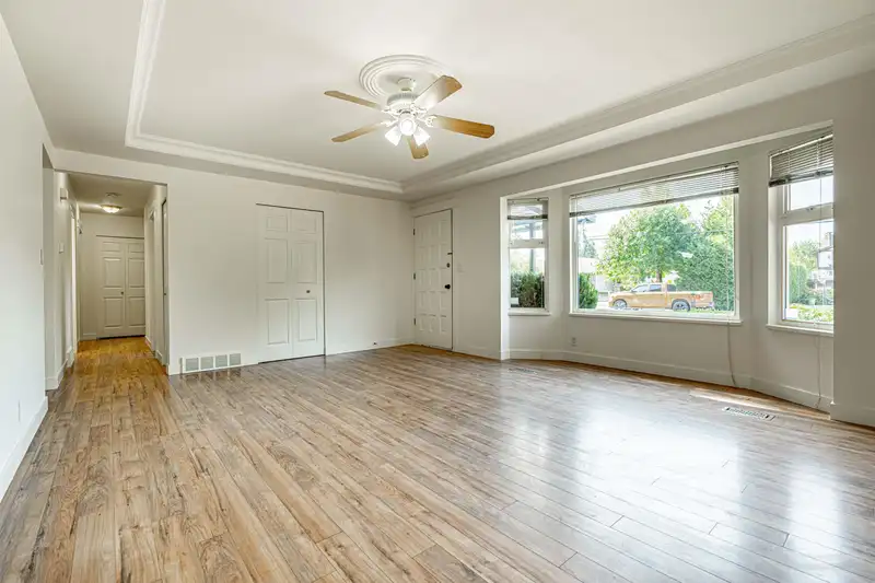 26635 32 AVENUE - photo 4 of 26