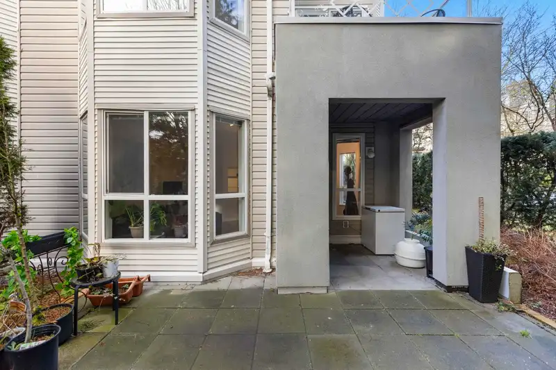 127 9979 140 STREET - photo 4 of 33
