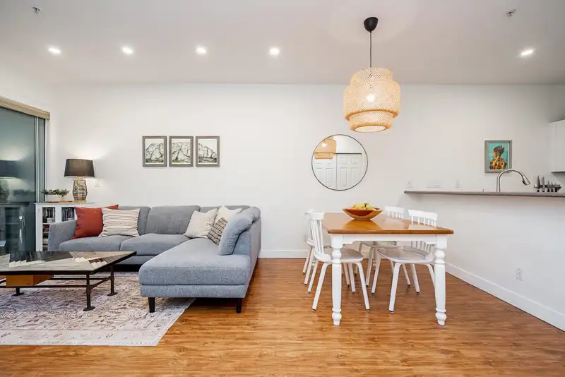 202 131 W 3RD STREET - photo 3 of 32