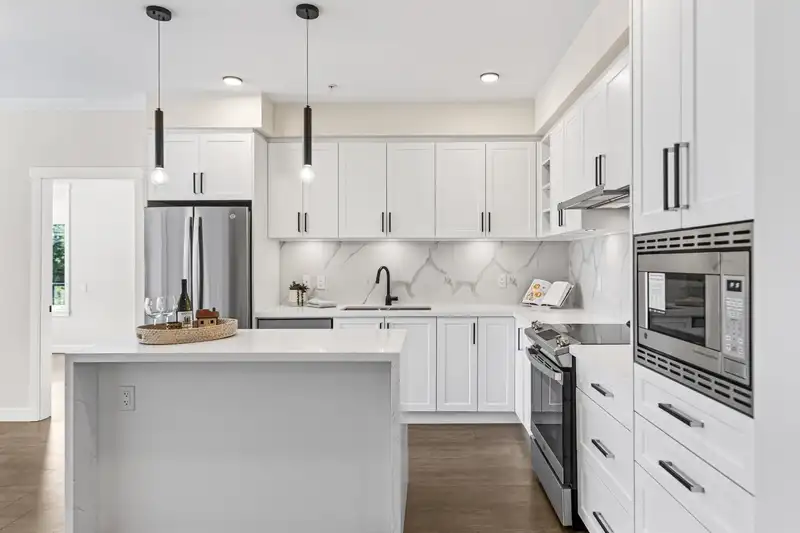 501 12109 223 STREET - photo 4 of 40