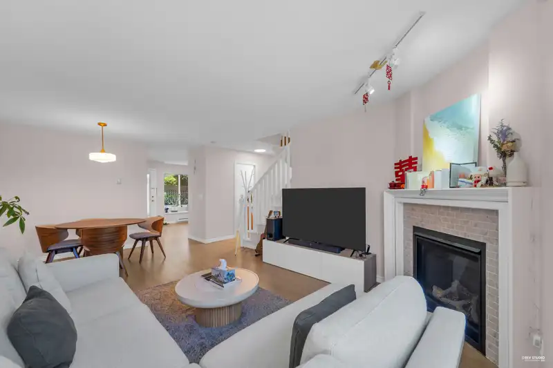 5 7360 GILBERT ROAD - photo 1 of 31