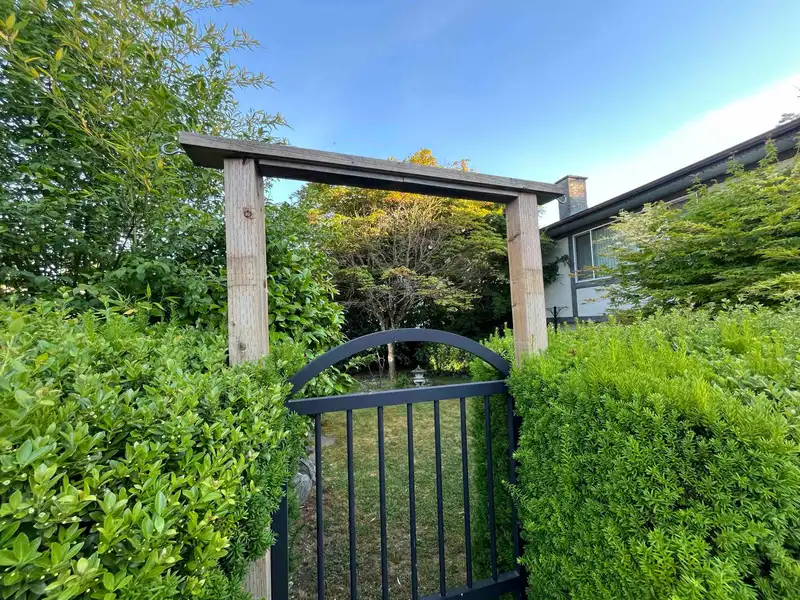 7319 116A STREET - photo 3 of 17
