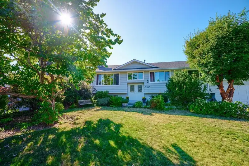 11689 215 STREET - photo 2 of 38