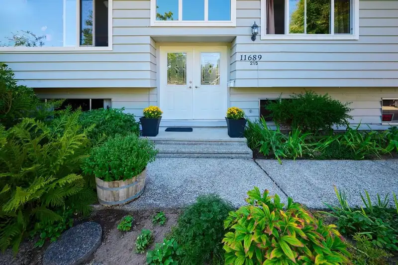 11689 215 STREET - photo 3 of 38