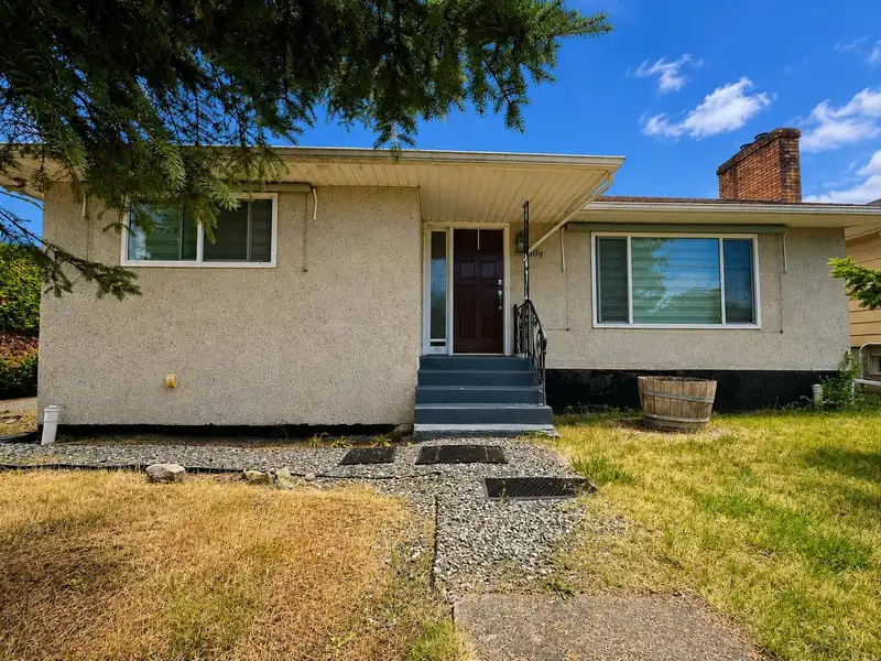 1309 EDINBURGH STREET - photo 1 of 4