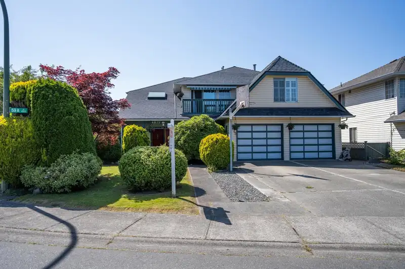 4835 59A STREET - photo 1 of 34