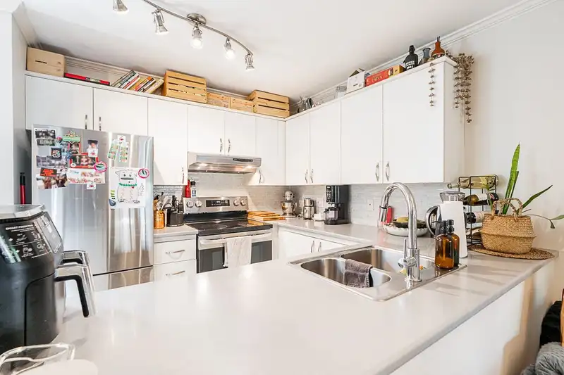 203 2250 W 3RD AVENUE - photo 2 of 30