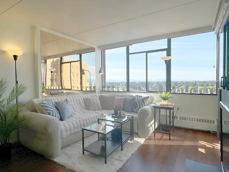 1408 6651 MINORU BOULEVARD - photo 2 of 25