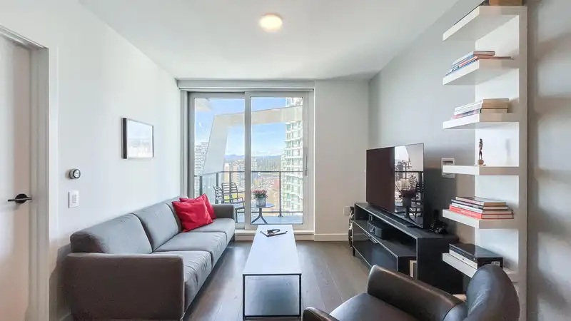 1705 620 CARDERO STREET - photo 3 of 40