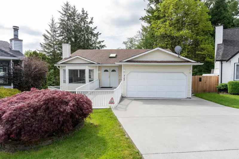 9142 212A PLACE - photo 1 of 39