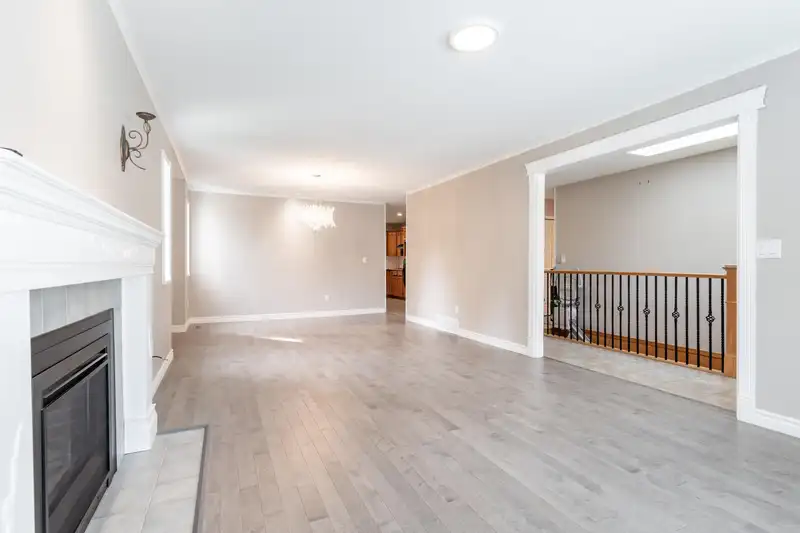 9142 212A PLACE - photo 4 of 39