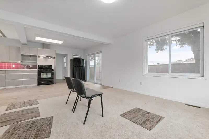 7526 LICKMAN ROAD - photo 4 of 40