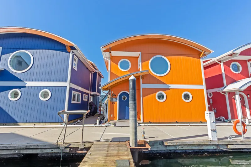 29 415 ESPLANADE AVENUE - photo 4 of 25