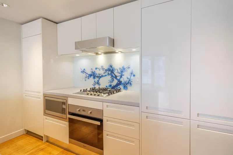 1810 188 KEEFER STREET - photo 4 of 25