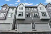 18 8033 166B STREET - thumbnail 2