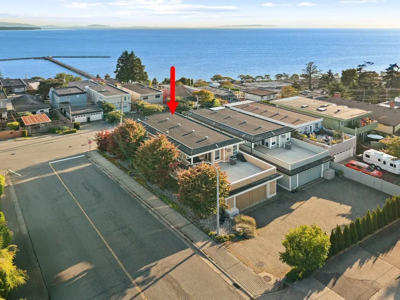 15093 BUENA VISTA AVENUE - photo 3 of 25