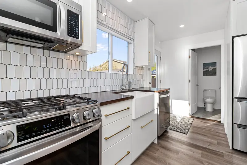 5865 CARTER ROAD - photo 4 of 25