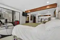 1052 CORONA CRESCENT - thumbnail 17
