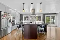 1052 CORONA CRESCENT - thumbnail 5