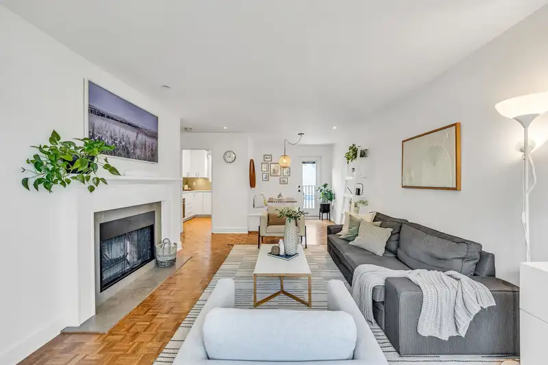 1361 W 7TH AVENUE - photo 4 of 38