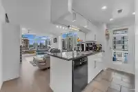 1506 1199 MARINASIDE CRESCENT - thumbnail 13