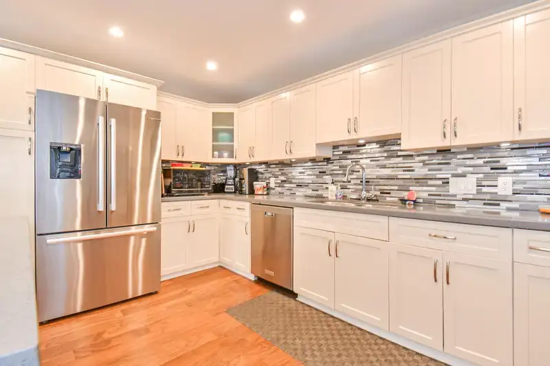 101 17730 58A AVENUE - photo 2 of 36