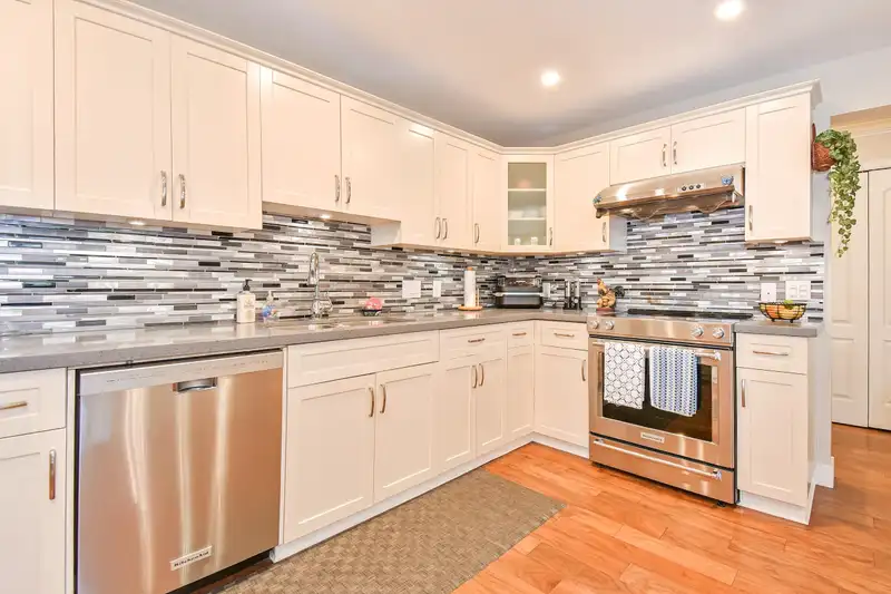 101 17730 58A AVENUE - photo 3 of 36