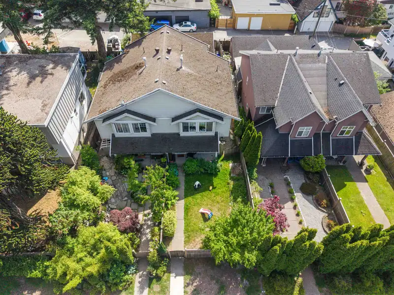409-411 417-419 E 3RD STREET - photo 4 of 8