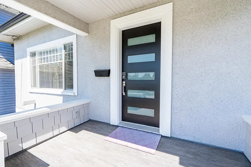 905 EDINBURGH STREET - photo 3 of 25