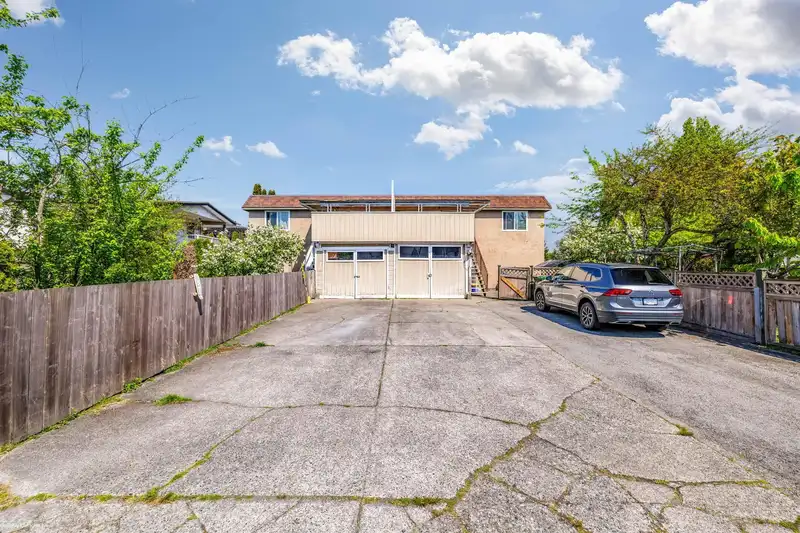10900 ANAHIM DRIVE - photo 3 of 40