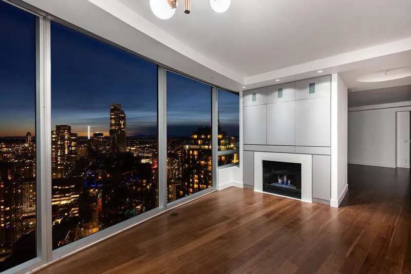 3404 938 NELSON STREET - photo 2 of 25