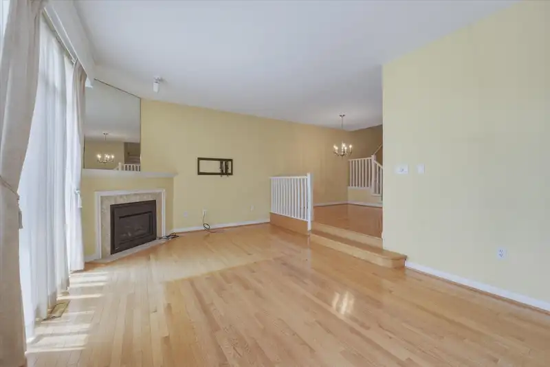 18 920 CITADEL DRIVE - photo 3 of 40