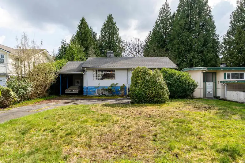1128 FOSTER AVENUE - photo 1 of 37