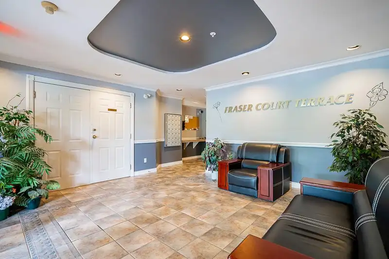 306 3128 FLINT STREET - photo 2 of 23