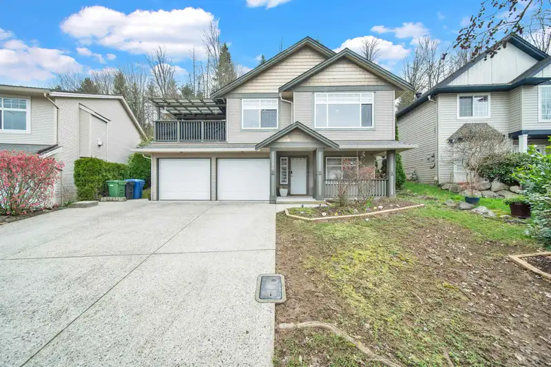35114 LABURNUM AVENUE - photo 2 of 35