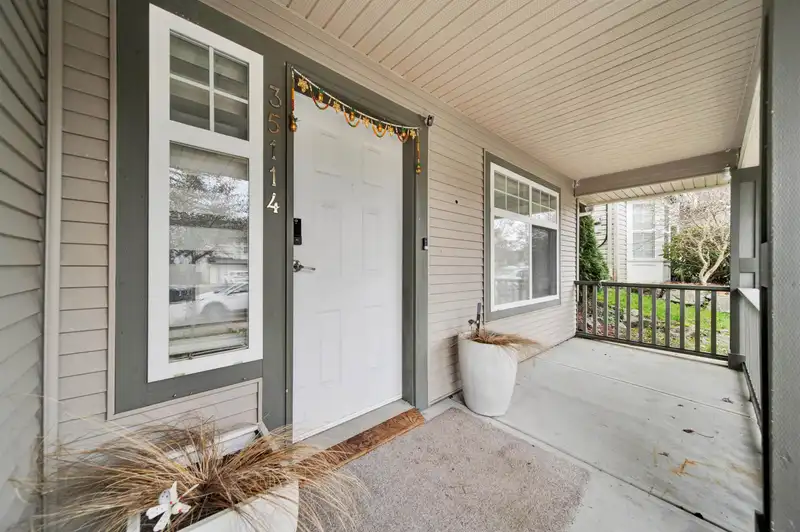 35114 LABURNUM AVENUE - photo 3 of 35