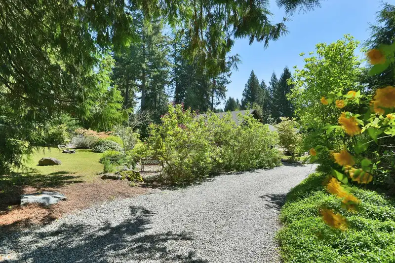 8071 WILDWOOD ROAD - photo 3 of 35