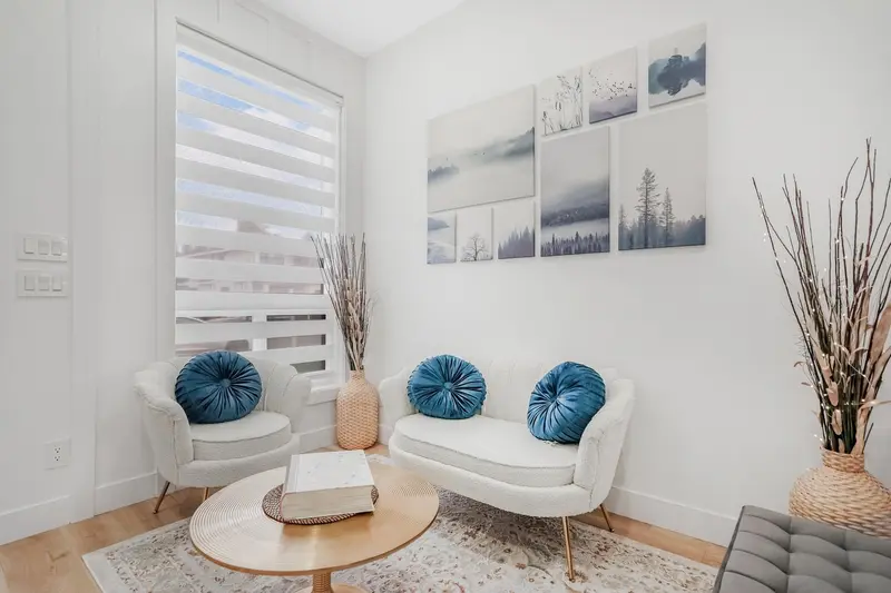 2581 TERMINAL COURT - photo 3 of 25