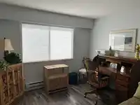4 32718 GARIBALDI DRIVE - thumbnail 3