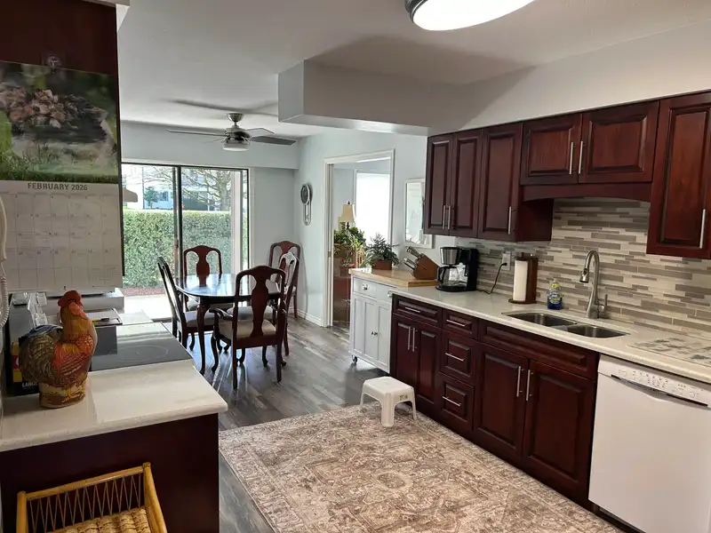 4 32718 GARIBALDI DRIVE - photo 4 of 19