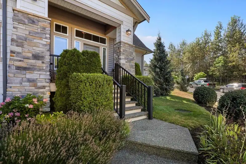 3090 LUKIV TERRACE - photo 4 of 32