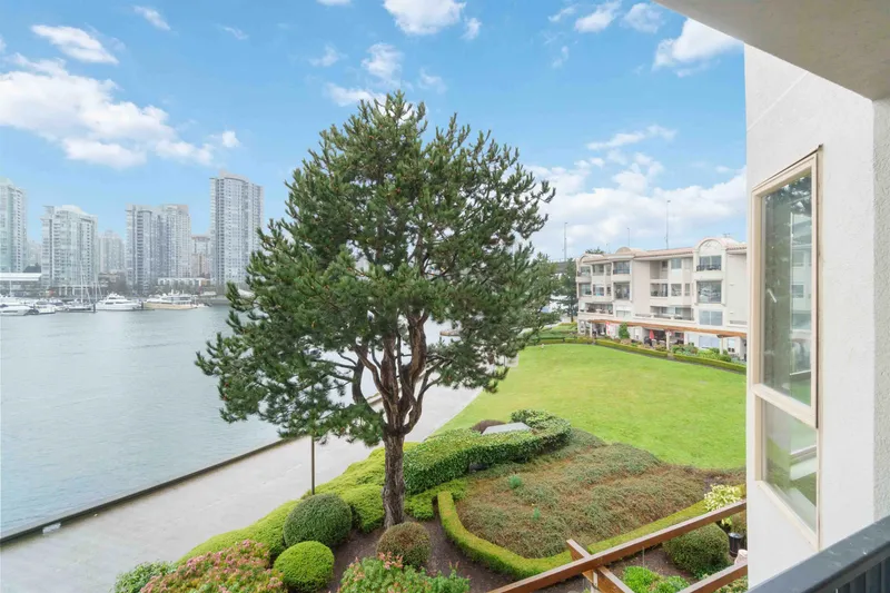 311 1859 SPYGLASS PLACE - photo 3 of 25