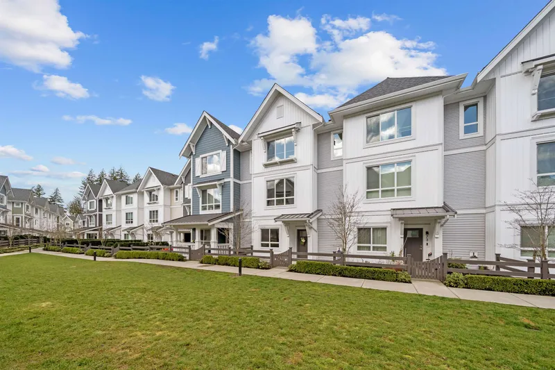 74 8335 NELSON STREET - photo 3 of 25