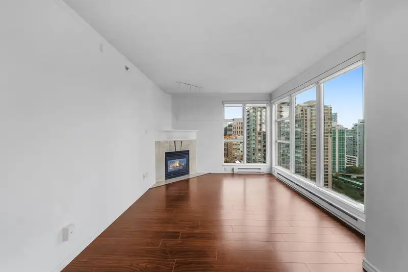 2404 939 HOMER STREET - photo 3 of 37