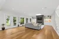 3476 WELLINGTON CRESCENT - thumbnail 4