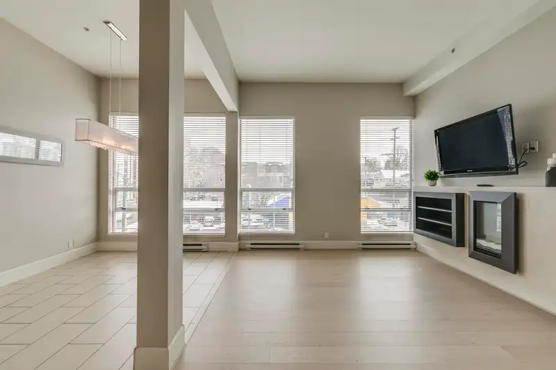 303 2108 W 12TH AVENUE - photo 4 of 40