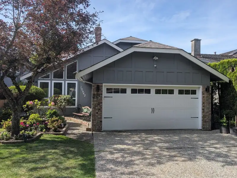 10942 63A AVENUE - photo 2 of 29