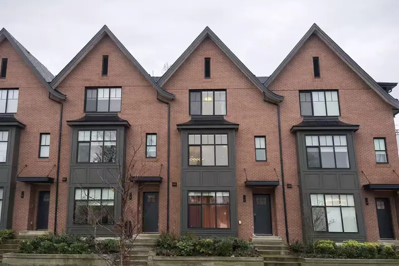 7 2350 165 STREET - photo 1 of 16