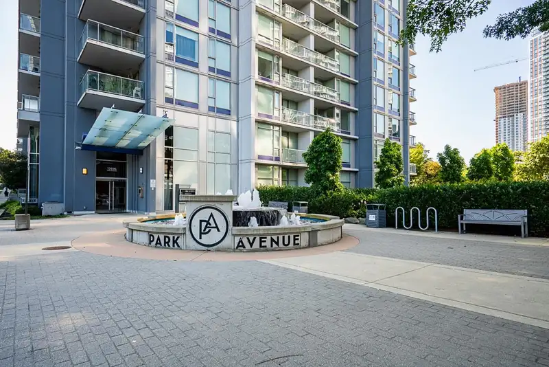 2602 13696 100 AVENUE - photo 3 of 37