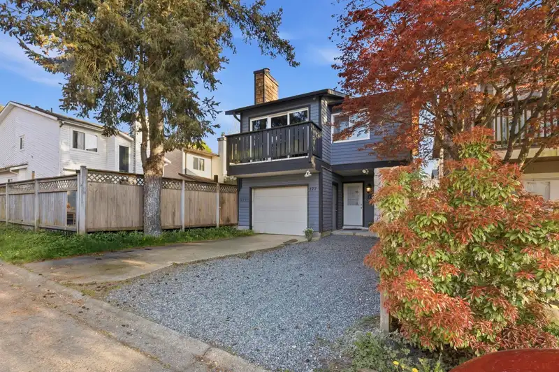 177 SPRINGFIELD DRIVE - photo 1 of 29